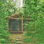 Escape With Tennis & Shared Pool Ferienhaus
