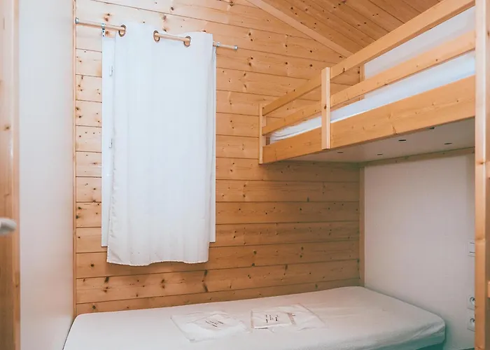 بيت للعطل Escape With Tennis & Shared Pool