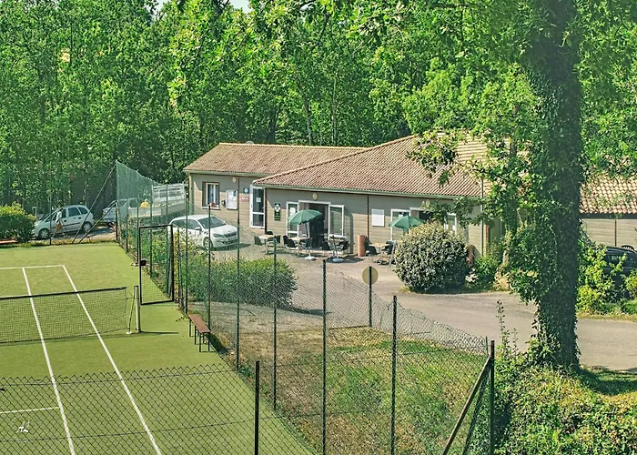 بيت للعطل Escape With Tennis & Shared Pool